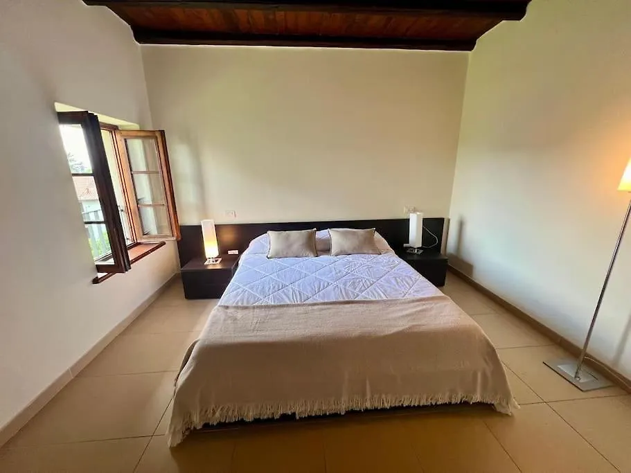 Borgo Del 1700- Le Scuderie- Trilocale Apartment Travedona Italy