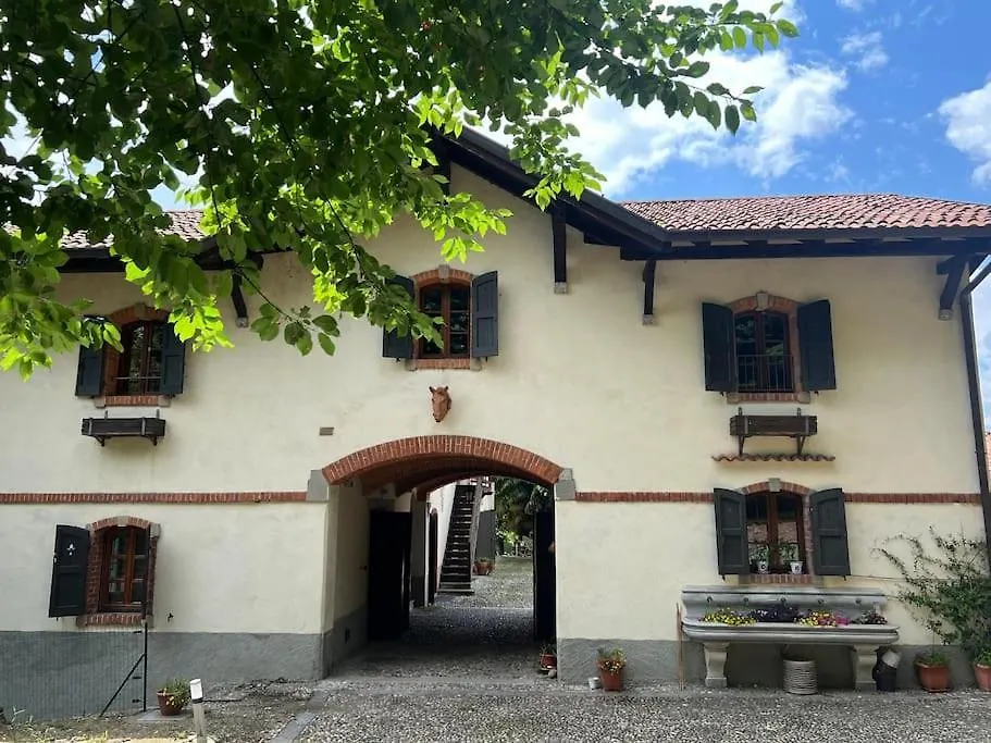 Borgo Del 1700- Le Scuderie- Trilocale Apartment Travedona