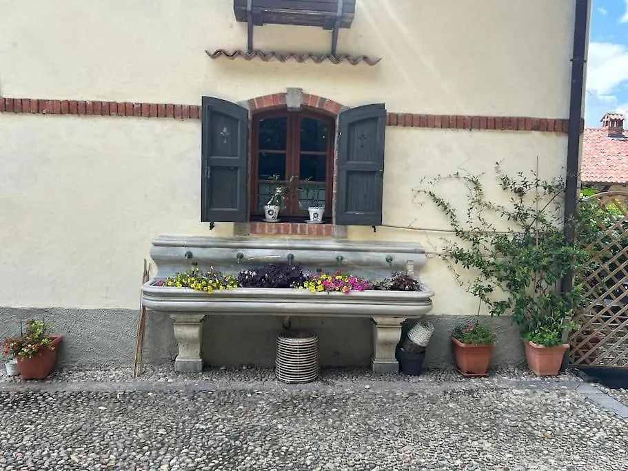 Borgo Del 1700- Le Scuderie- Trilocale Apartment Travedona