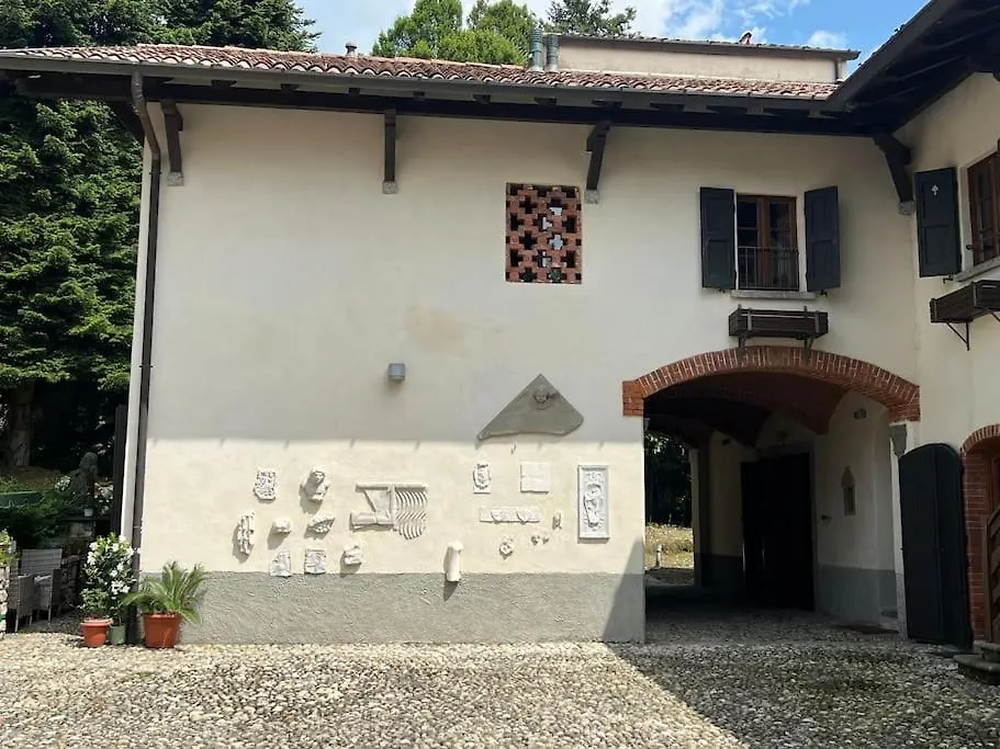 Borgo Del 1700- Le Scuderie- Trilocale Apartment Travedona Italy