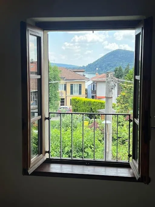 Borgo Del 1700- Le Scuderie- Trilocale Apartment Travedona 0*,  Italy